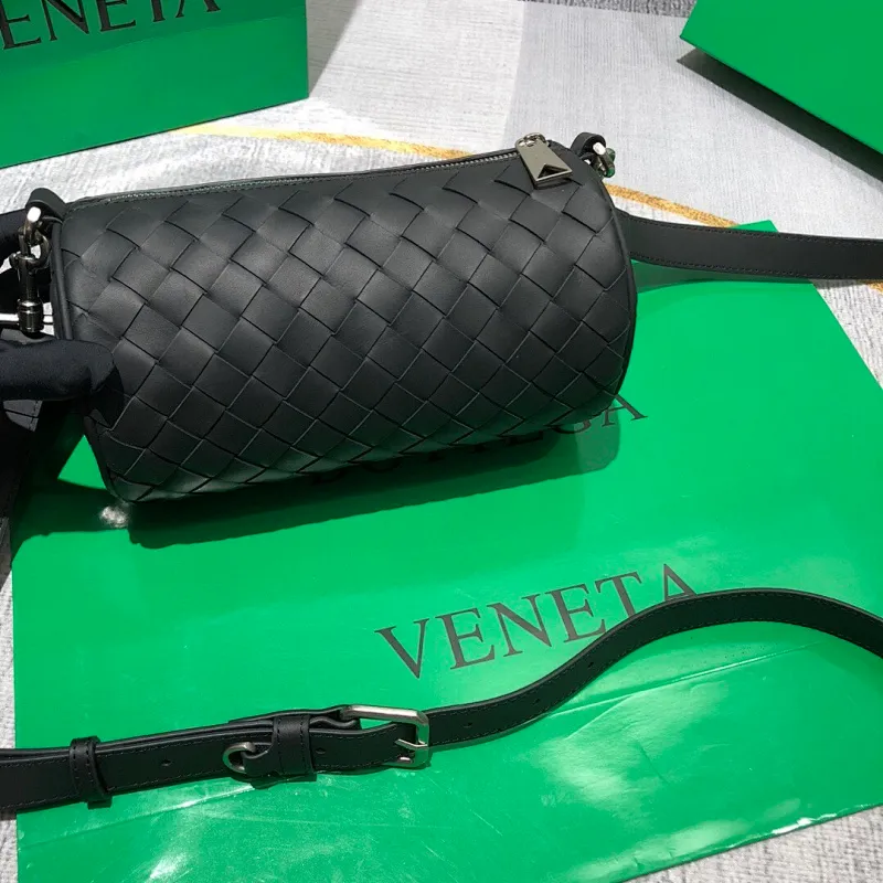 All categories 💚 Top version men’s bags 💚 BV 2024 new BV crossbody bag